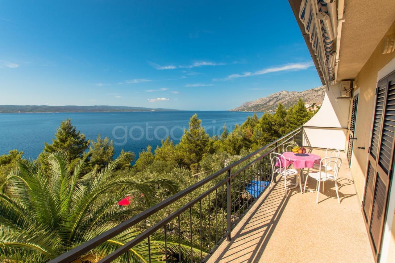 Near The Beach Apartments Jagodia Brela Exterior foto